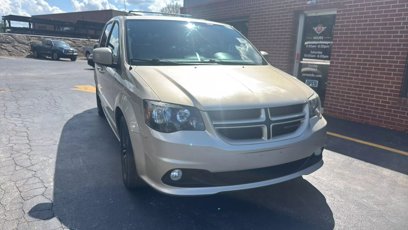 Used 2016 Dodge Grand Caravan R/T