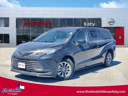 Used 2023 Toyota Sienna LE