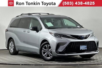 Certified 2023 Toyota Sienna XSE
