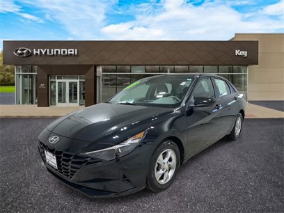 Certified 2022 Hyundai Elantra SE w/ Cargo Package