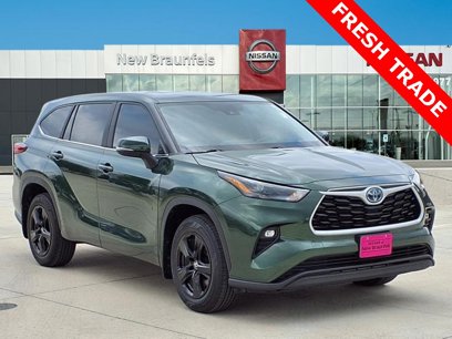 Used 2023 Toyota Highlander LE