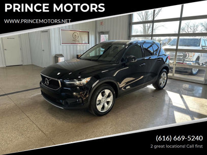 Used 2021 Volvo XC40 T4 Momentum