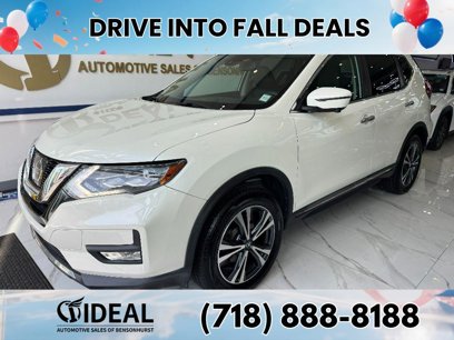 Used 2017 Nissan Rogue SL w/ SL Premium Package