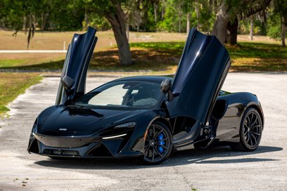 Used 2023 McLaren Artura