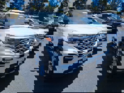 Used 2023 Ford Explorer Platinum w/ Technology Package