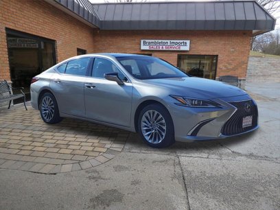 Used 2019 Lexus ES 350 w/ Luxury Package