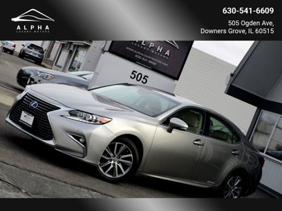 Used 2017 Lexus ES 300h w/ Luxury Package
