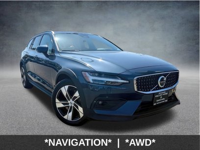 Used 2024 Volvo V60 B5 Cross Country Plus