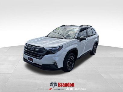Used 2025 Subaru Forester Premium w/ Convenience Package #1