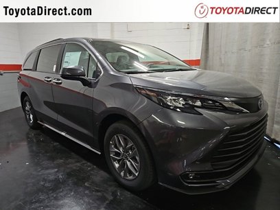 New 2025 Toyota Sienna XLE
