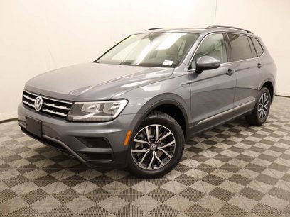 Used 2020 Volkswagen Tiguan SE w/ Panoramic Sunroof Package