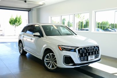New 2025 Audi Q7 3.0T Prestige