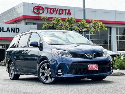 Certified 2019 Toyota Sienna SE