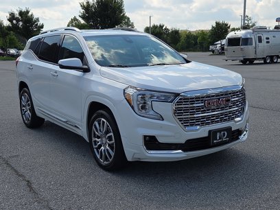 Used 2022 GMC Terrain Denali w/ LPO, Floor Liner Package