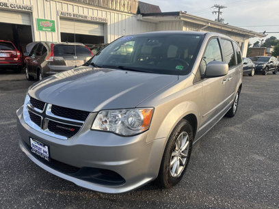Used 2015 Dodge Grand Caravan SE