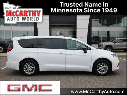 Used 2024 Chrysler Pacifica Touring-L