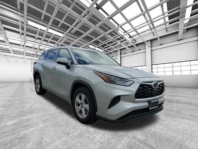 Used 2023 Toyota Highlander L