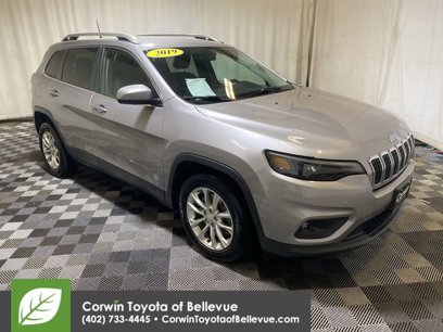 Used 2019 Jeep Cherokee Latitude w/ Popular Appearance Group