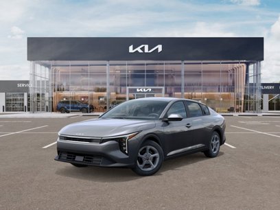 New 2025 Kia K4 LXS