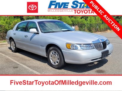 Used 1998 Lincoln Town Car Signature