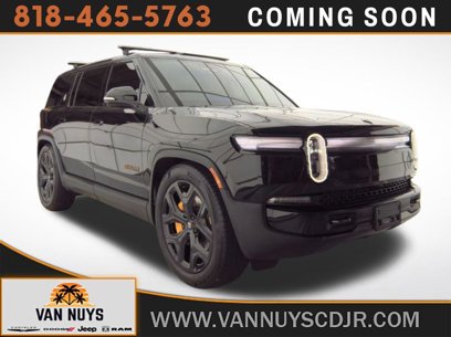 Used 2025 Rivian R1S Premium