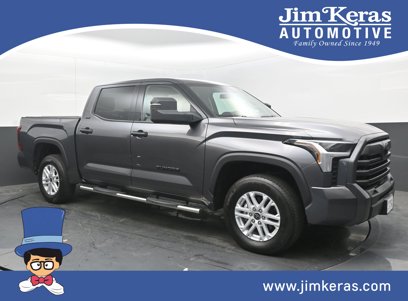 Used 2023 Toyota Tundra SR5 w/ SR5 Convenience Package