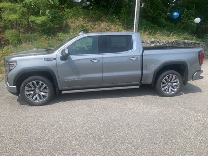 New 2025 GMC Sierra 1500 Denali