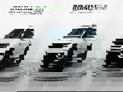 New 2025 Jeep Grand Cherokee Laredo
