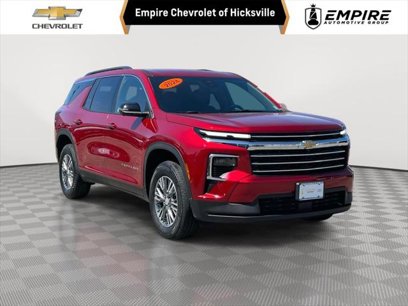 Used 2024 Chevrolet Traverse LT