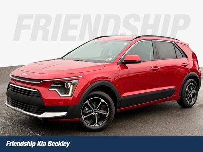 New 2025 Kia Niro LX
