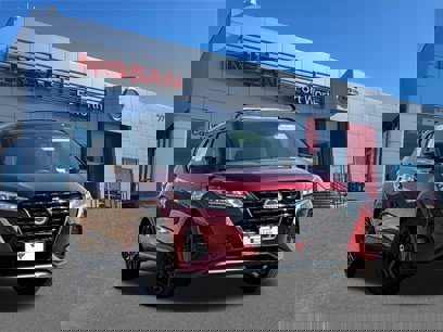 Used 2021 Nissan Kicks SR w/ Interior Electronics Package