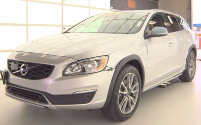 Used 2018 Volvo V60 T5 Cross Country w/ Convenience Package