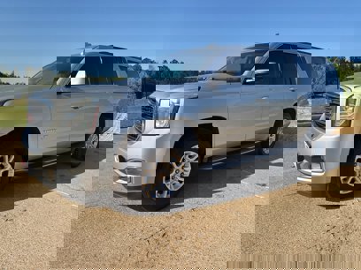 Used 2017 GMC Yukon XL SLT