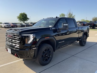 New 2025 GMC Sierra 2500 AT4 w/ AT4 Premium Plus Package