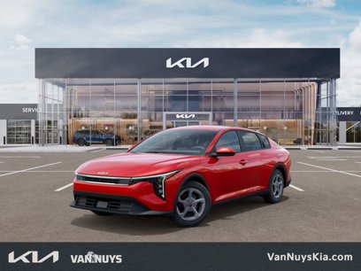 New 2025 Kia K4 LXS