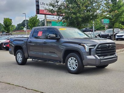 Used 2022 Toyota Tundra SR5 w/ SR5 Convenience Package