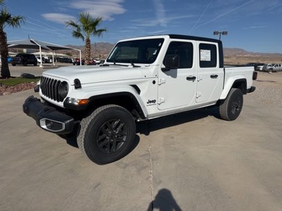 Used 2024 Jeep Gladiator Sport