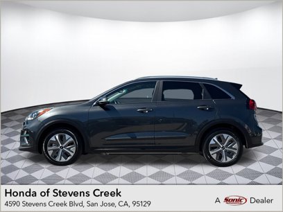 Used 2022 Kia Niro EX