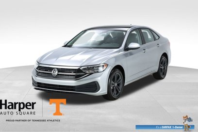 Used 2024 Volkswagen Jetta SE w/ Panoramic Sunroof Package