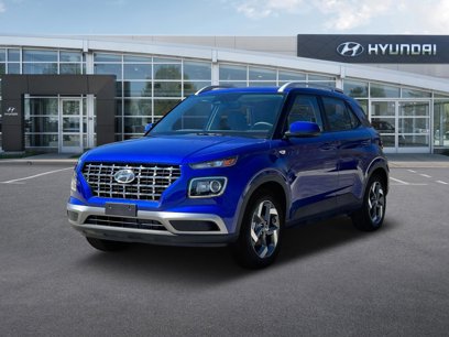 New 2025 Hyundai Venue SEL