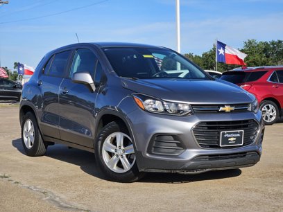 Used 2020 Chevrolet Trax LS w/ Tint and Cruise Package