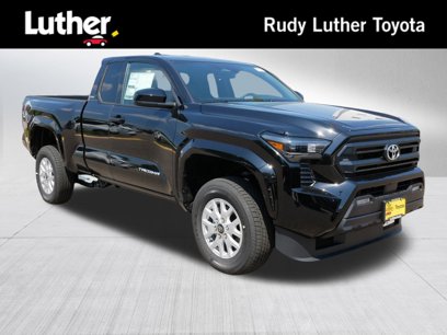 New 2025 Toyota Tacoma SR5