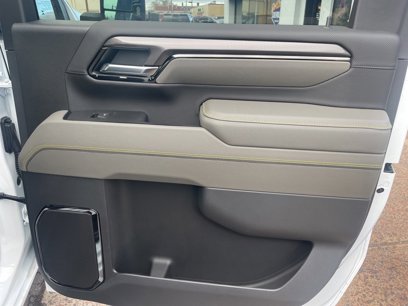 New 2025 Chevrolet Silverado 2500 ZR2 w/ ZR2 Bison Edition