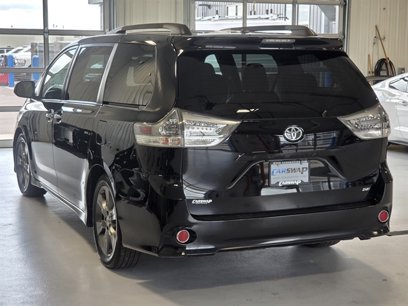 Used 2015 Toyota Sienna SE