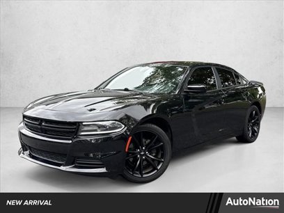 Used 2017 Dodge Charger SE w/ Blacktop Package