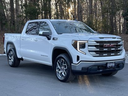 New 2025 GMC Sierra 1500 SLE
