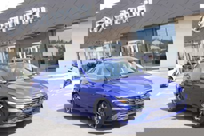 New 2025 Hyundai Elantra Limited