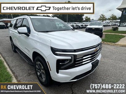 New 2025 Chevrolet Suburban LT w/ Comfort Package