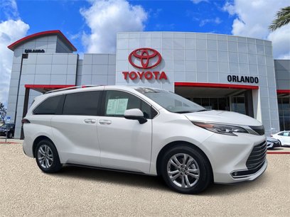 Certified 2022 Toyota Sienna Platinum