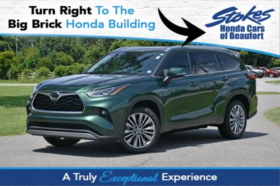 Used 2023 Toyota Highlander L
